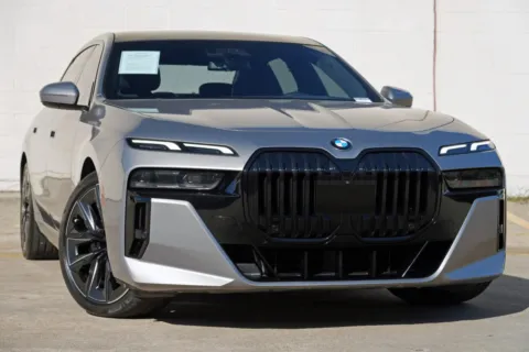 More photos of 2023 BMW 7 Series 740i w/ M Sport, Driving & Parking Assist Packages at DRIVE A DREAM, GA