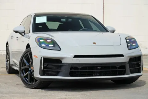 More photos of 2025 Porsche Panamera at DRIVE A DREAM, GA