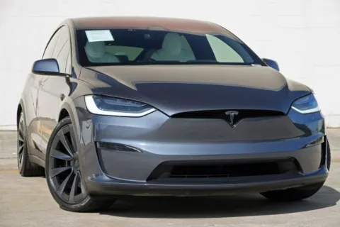 More photos of 2022 Tesla Model X at DRIVE A DREAM, GA