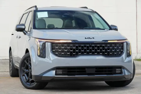 More photos of 2025 Kia Carnival SX Prestige at DRIVE A DREAM, GA