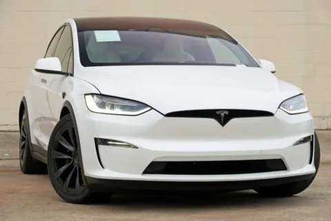More photos of 2022 Tesla Model X at DRIVE A DREAM, GA