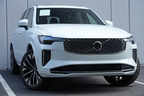 More photos of 2026 Volvo XC90 Plug-In Hybrid Plus at DRIVE A DREAM, GA