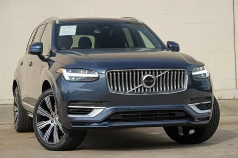 More photos of 2023 Volvo XC90 Recharge Plug-In Hybrid Core Bright Theme at DRIVE A DREAM, GA
