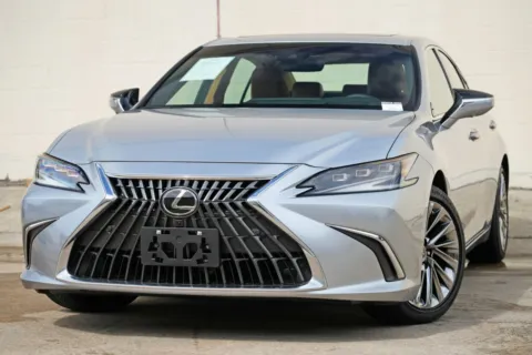Another view of 2025 Lexus ES 300h Luxury for sale in Marietta, GA at DRIVE A DREAM
