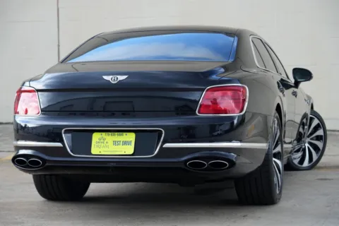 More photos of 2023 Bentley Flying Spur Azure at DRIVE A DREAM, GA