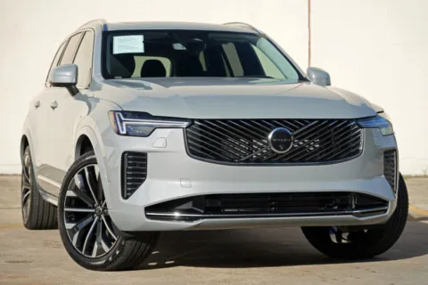More photos of 2025 Volvo XC90 Plug-In Hybrid Ultra at DRIVE A DREAM, GA