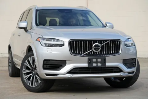 More photos of 2020 Volvo XC90 Momentum w/ Advanced Package at DRIVE A DREAM, GA