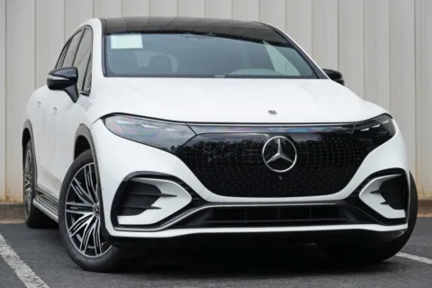 More photos of 2024 Mercedes-Benz EQS 450 w/ AMG Line & Night Packages at DRIVE A DREAM, GA