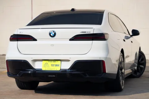 More photos of 2024 BMW i7 xDrive60 w/ Premium & M Sport Packages at DRIVE A DREAM, GA
