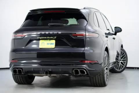 More photos of 2021 Porsche Cayenne Turbo S E-Hybrid w/ Premium Plus Package at DRIVE A DREAM, GA