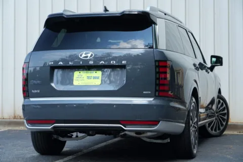 More photos of 2026 Hyundai Palisade Hybrid Calligraphy at DRIVE A DREAM, GA