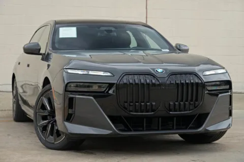 More photos of 2024 BMW i7 eDrive50 w/ Executive, Premium & M Sport Packages at DRIVE A DREAM, GA