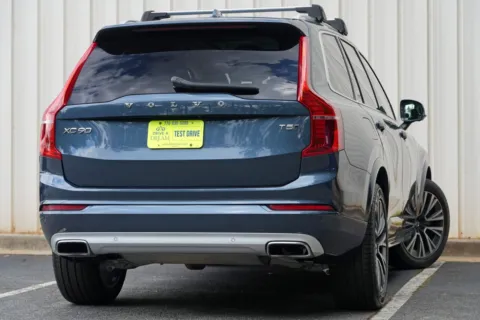 More photos of 2021 Volvo XC90 Momentum w/ Advanced Package at DRIVE A DREAM, GA