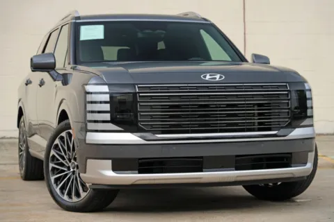 More photos of 2026 Hyundai Palisade Calligraphy at DRIVE A DREAM, GA