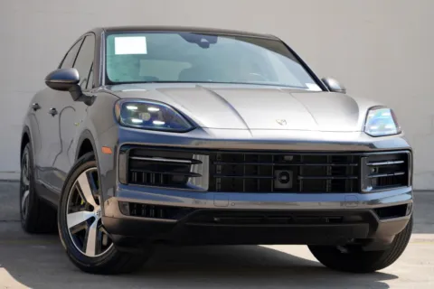 More photos of 2024 Porsche Cayenne Coupe E-Hybrid w/ Premium & Tech Packages at DRIVE A DREAM, GA