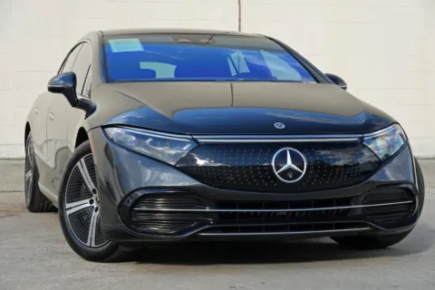 More photos of 2023 Mercedes-Benz EQS 450+ at DRIVE A DREAM, GA