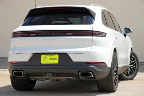 More photos of 2025 Porsche Cayenne w/ Premium Plus Package at DRIVE A DREAM, GA