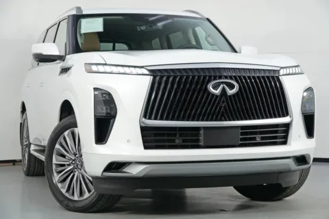 More photos of 2025 INFINITI QX80 LUXE w/ ProPilot Assist at DRIVE A DREAM, GA