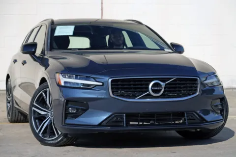 More photos of 2020 Volvo V60 R-Design at DRIVE A DREAM, GA