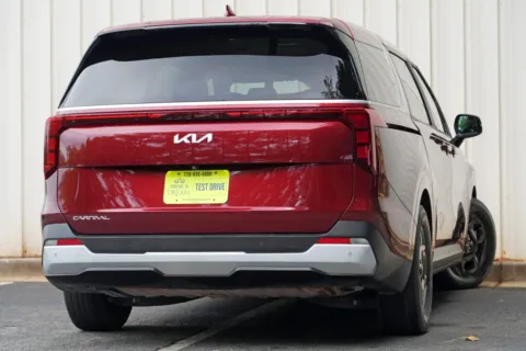 More photos of 2025 Kia Carnival LXS at DRIVE A DREAM, GA