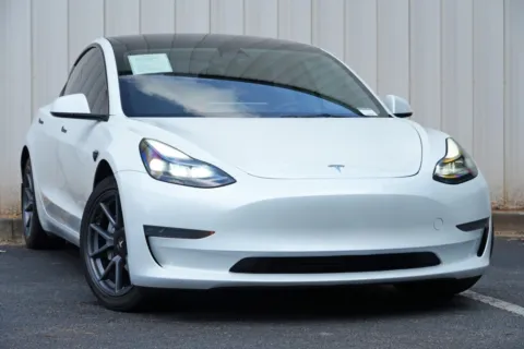 More photos of 2023 Tesla Model 3 at DRIVE A DREAM, GA