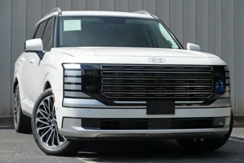 More photos of 2026 Hyundai Palisade Calligraphy at DRIVE A DREAM, GA
