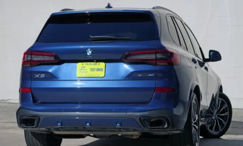 More photos of 2022 BMW X5 sDrive40i w/ M Sport & Parking Assist Packages at DRIVE A DREAM, GA