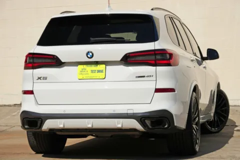 More photos of 2023 BMW X5 sDrive40i w/ M Sport Packages at DRIVE A DREAM, GA
