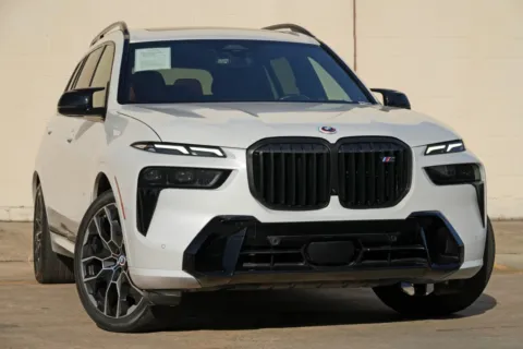 More photos of 2023 BMW X7 M60i w/ M Sport Pro Package at DRIVE A DREAM, GA
