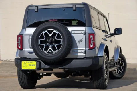 More photos of 2024 Ford Bronco Outer Banks at DRIVE A DREAM, GA