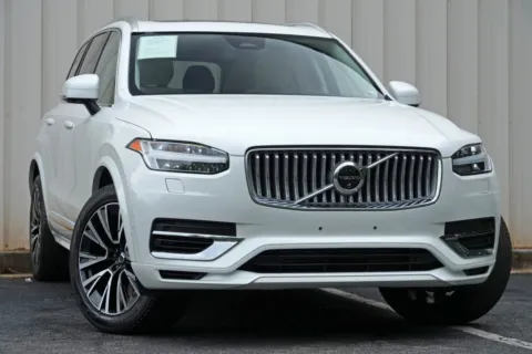 More photos of 2025 Volvo XC90 Plug-In Hybrid Plus at DRIVE A DREAM, GA