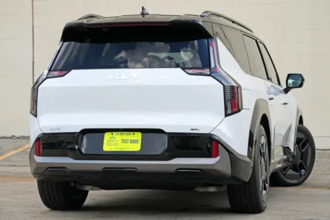 More photos of 2026 Kia EV9 GT-Line at DRIVE A DREAM, GA