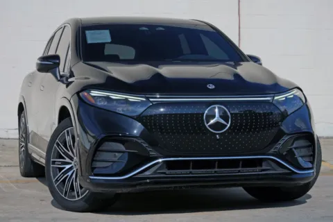 More photos of 2023 Mercedes-Benz EQS 580 w/ Exclusive Trim Package at DRIVE A DREAM, GA