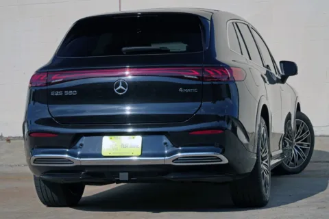 More photos of 2023 Mercedes-Benz EQS 580 w/ Exclusive Trim Package at DRIVE A DREAM, GA