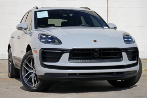 More photos of 2025 Porsche Macan w/ Premium Plus Package at DRIVE A DREAM, GA