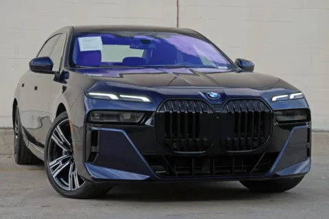 More photos of 2023 BMW 7 Series 760i xDrive w/ M Sport, Driving & Parking Assist Packages at DRIVE A DREAM, GA
