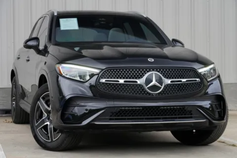 More photos of 2024 Mercedes-Benz GLC 300 w/ AMG Line & Exclusive Trim Packages at DRIVE A DREAM, GA