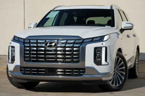 Another view of 2025 Hyundai Palisade Calligraphy for sale in Marietta, GA at DRIVE A DREAM