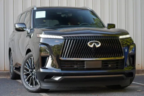 More photos of 2025 INFINITI QX80 AUTOGRAPH at DRIVE A DREAM, GA