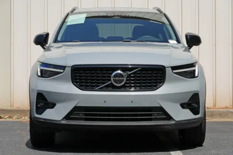 More photos of 2024 Volvo XC40 Ultimate Dark Theme at DRIVE A DREAM, GA