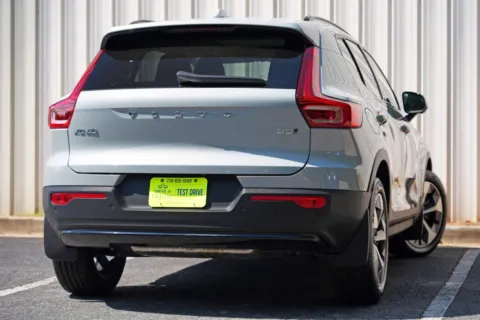 More photos of 2024 Volvo XC40 Plus Dark Theme at DRIVE A DREAM, GA