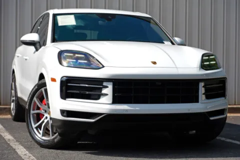More photos of 2024 Porsche Cayenne S at DRIVE A DREAM, GA