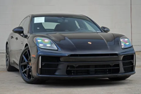 More photos of 2025 Porsche Panamera 4S E-Hybrid at DRIVE A DREAM, GA