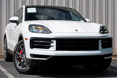 More photos of 2024 Porsche Cayenne Coupe S at DRIVE A DREAM, GA