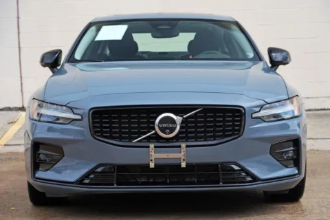 More photos of 2024 Volvo S60 Plus Dark Theme at DRIVE A DREAM, GA