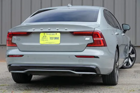 More photos of 2024 Volvo S60 Recharge Plug-In Hybrid Plus Dark Theme at DRIVE A DREAM, GA