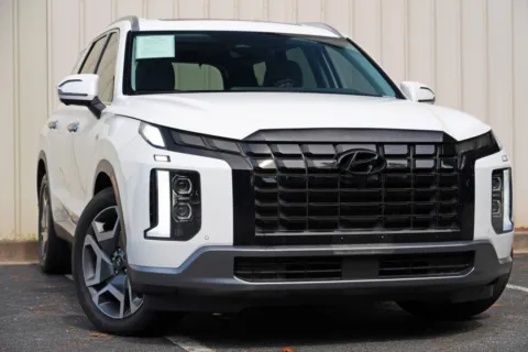 More photos of 2025 Hyundai Palisade SEL Premium 7P at DRIVE A DREAM, GA