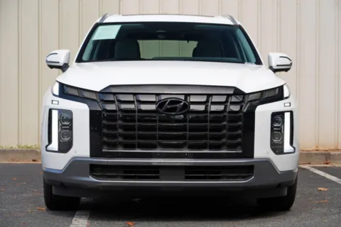 More photos of 2025 Hyundai Palisade SEL Premium 7P at DRIVE A DREAM, GA