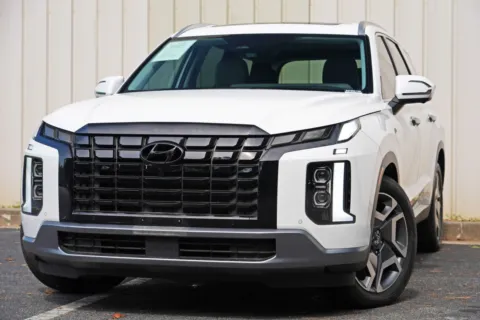Another view of 2025 Hyundai Palisade SEL Premium 7P for sale in Marietta, GA at DRIVE A DREAM
