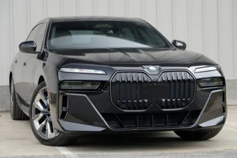 More photos of 2024 BMW 7 Series 760i xDrive w/ Executive, Premium & M Sport Packages at DRIVE A DREAM, GA